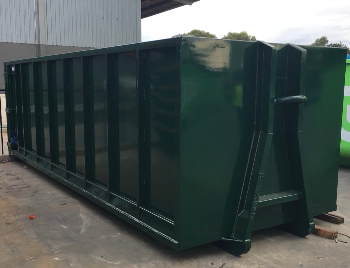 Rib sided hooklift bin in dark green